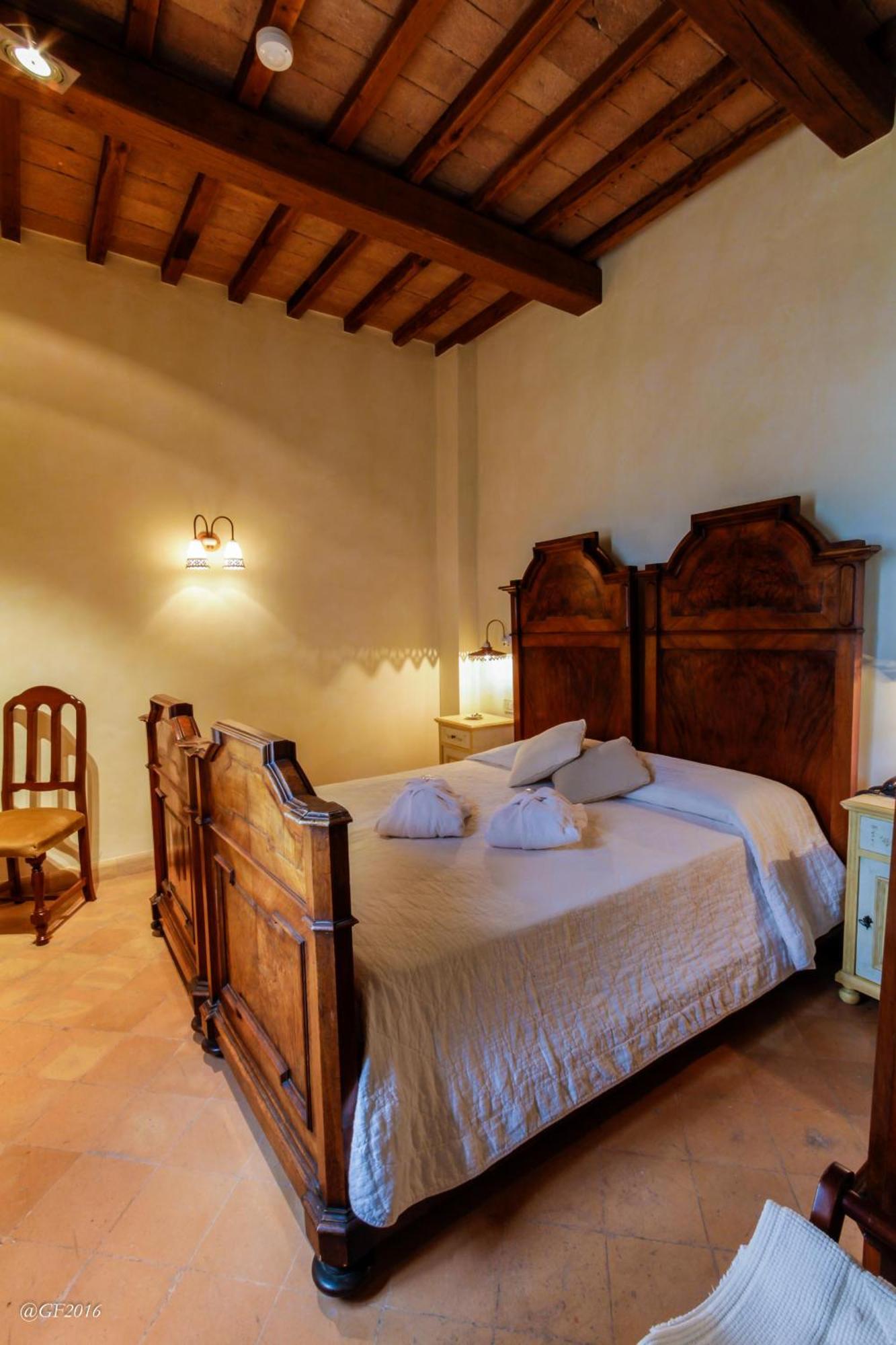 San Pietro Sopra Le Acque Resort & Spa Massa Martana Room photo